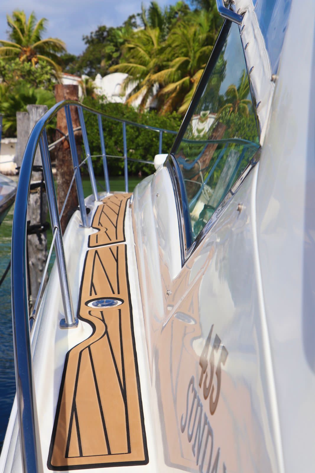 46SeaRayCancun (15)