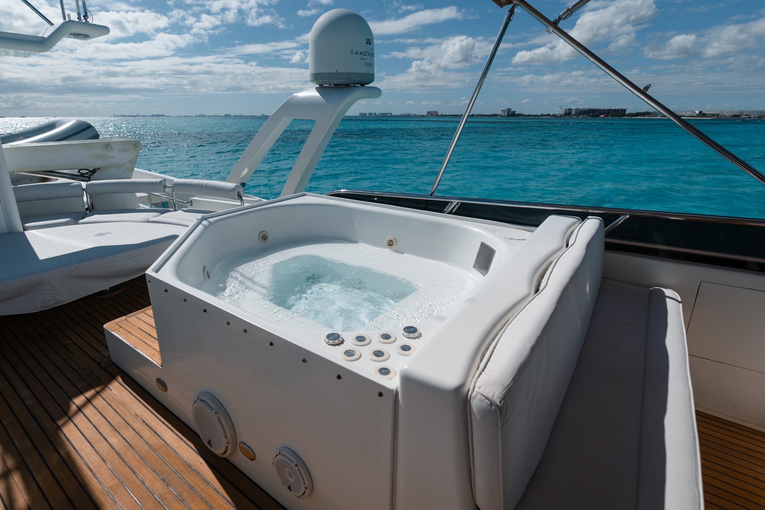 80ViveYacht (14)