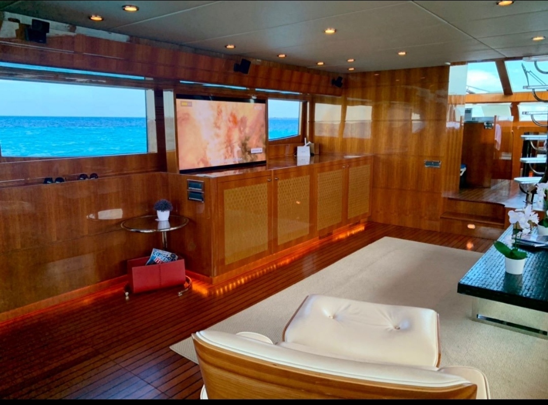 80ViveYacht (30)