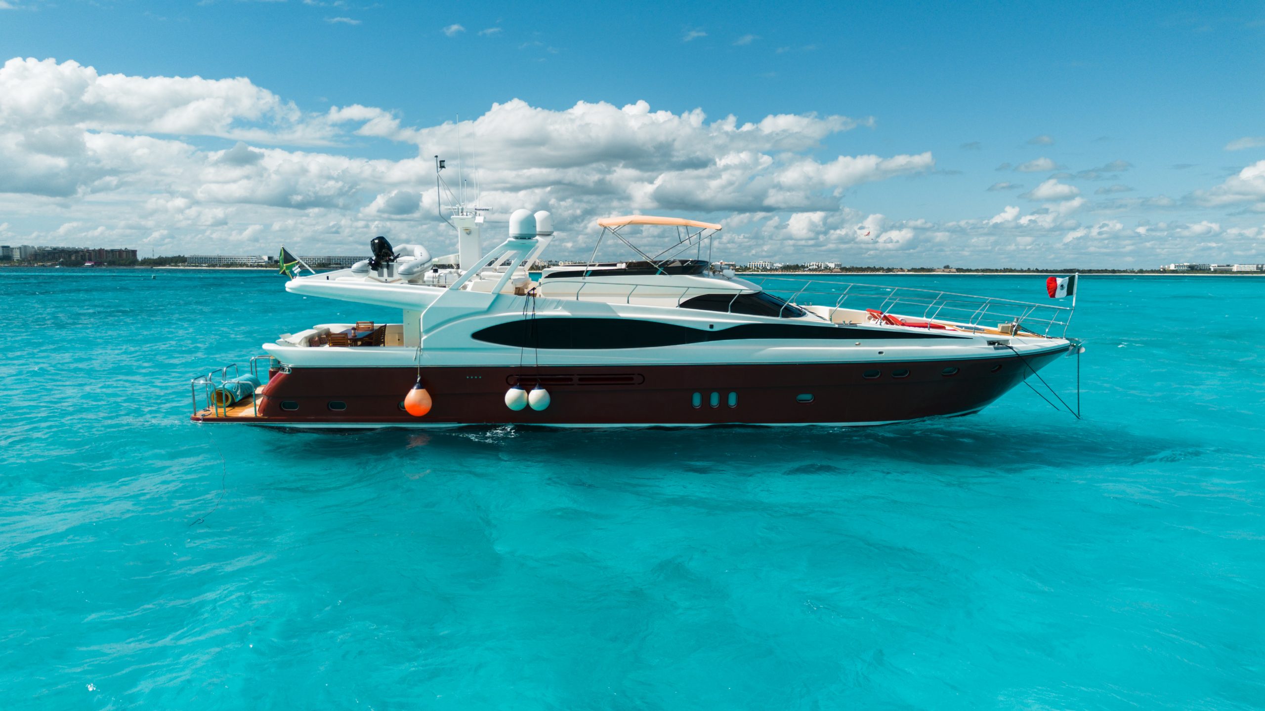80ViveYacht (5)