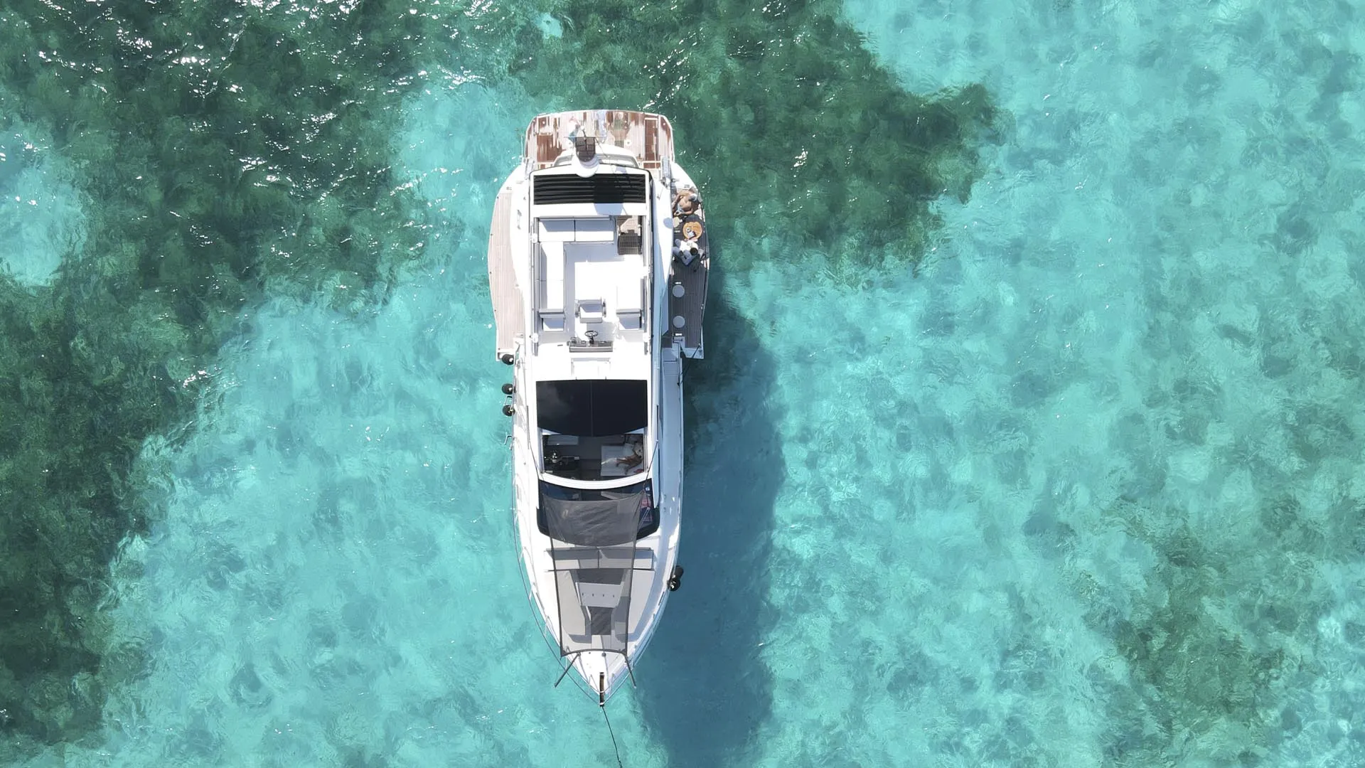 galeon-yate-en-cancun-10