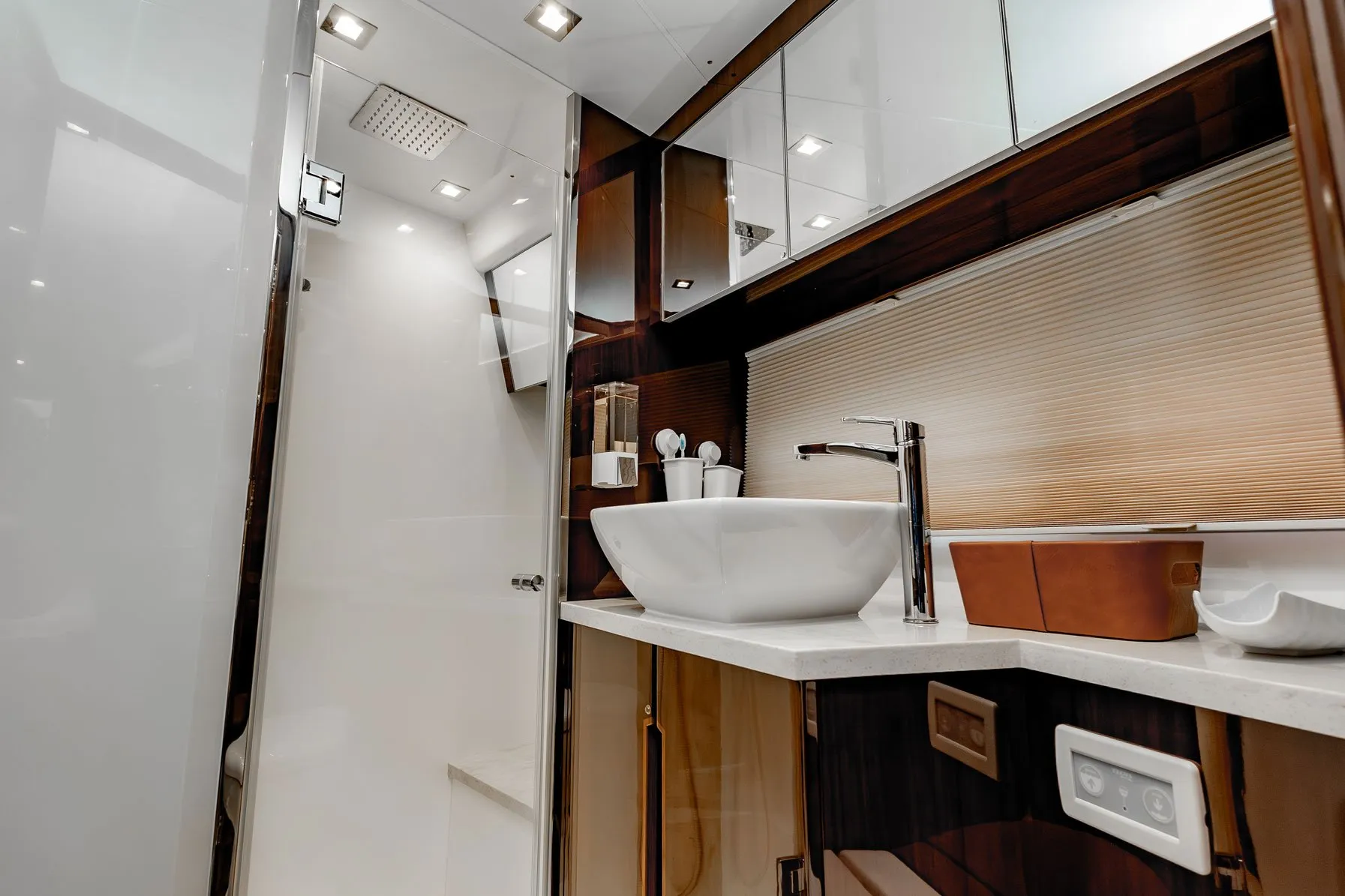 galeon560hor_24